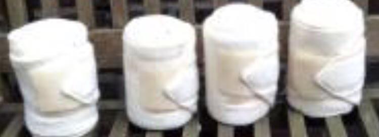 4 BEIGE/CRÈME STRETCH BANDAGES VAN 3 METER!