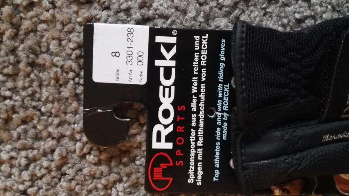 Nieuwe rij handschoenen Roeckl