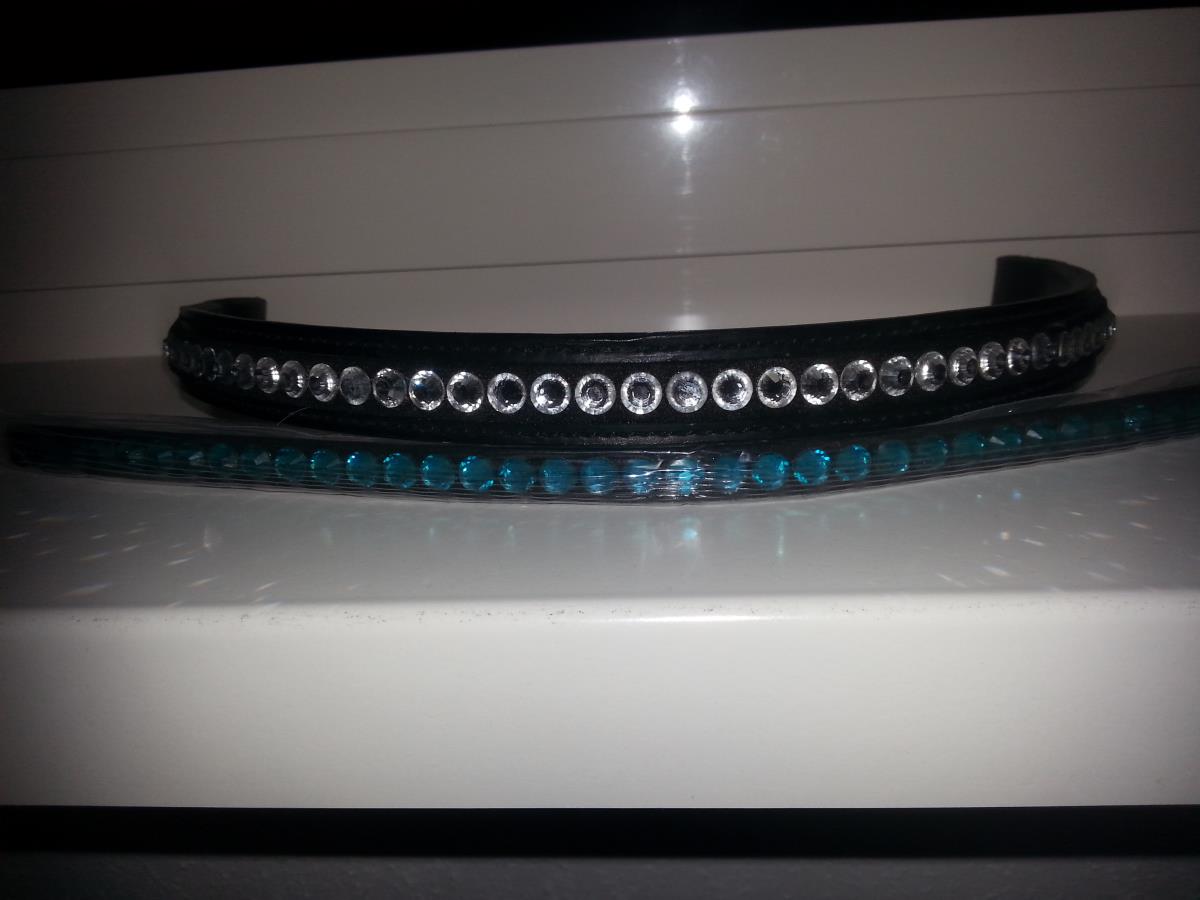 Hoofdstellen + frontriemen te koop