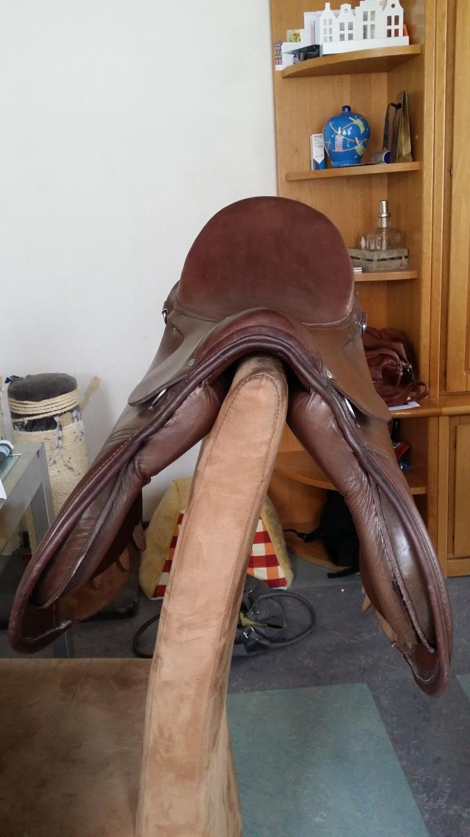 Nieuw bruin vzh zadel