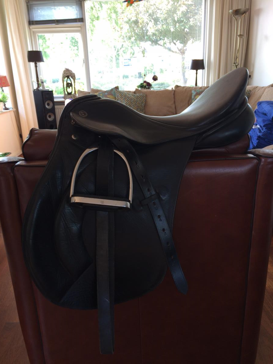 Kieffer veelzijdigheidszadel ,bruin dressuurzadel