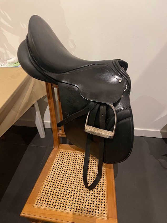 Prachtig beginnerszadel te koop!