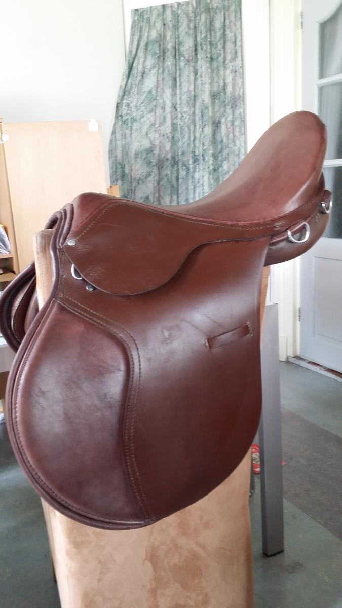 Nieuw bruin vzh zadel
