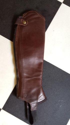 hele mooie bruine ariat chaps te koop.
