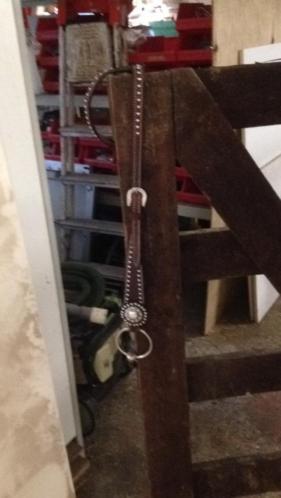 western zadel en hoofdstel